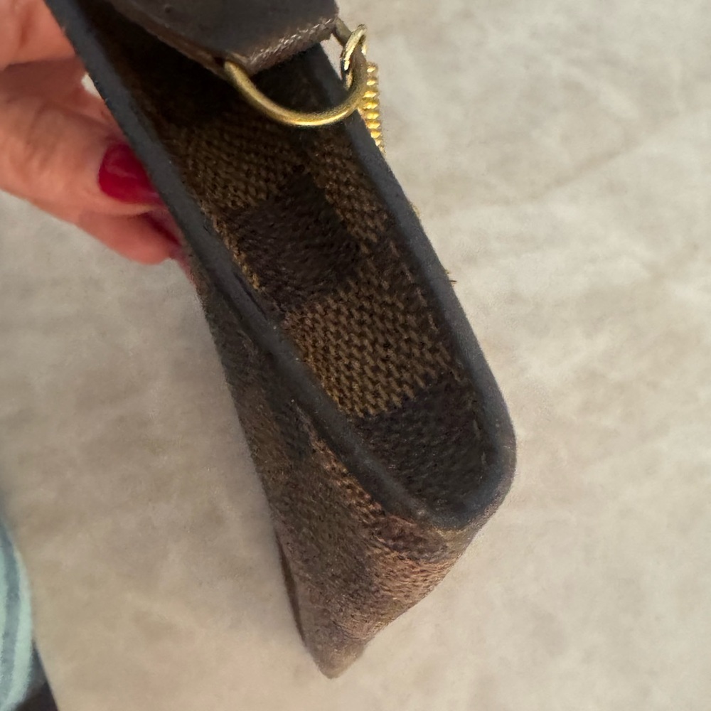 Louis Vuitton Demier Mini Pochette - Picture 8 of 13
